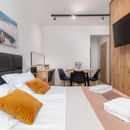 Appartement 300 Planeta Z Garazem Mielno (Koszalin)