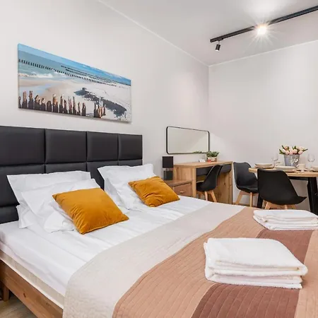 300 Planeta Z Garazem