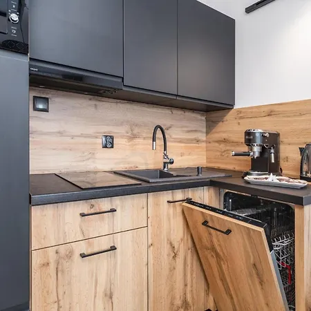 300 Planeta Z Garazem *