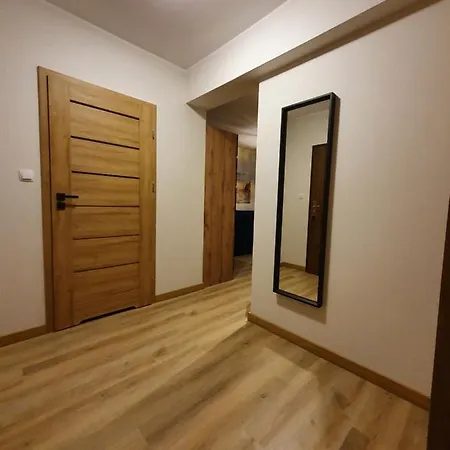 Appartement 300 Planeta Z Garazem *